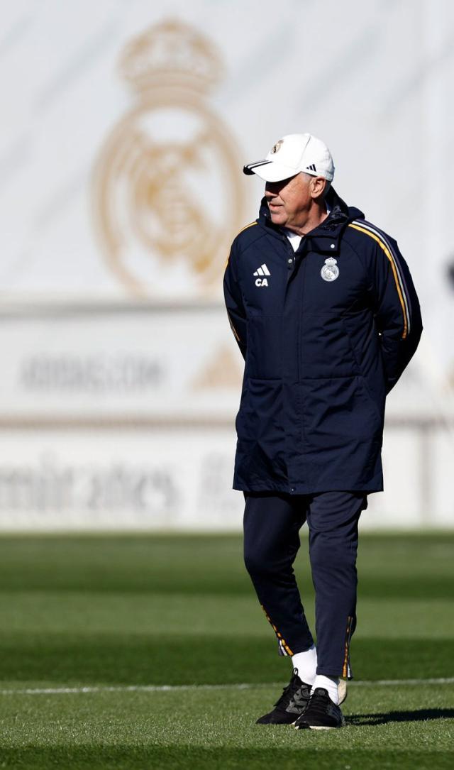 百家乐玩法-安帅化身和平鸽:小熊遭歧视已是过去,贝林将复出